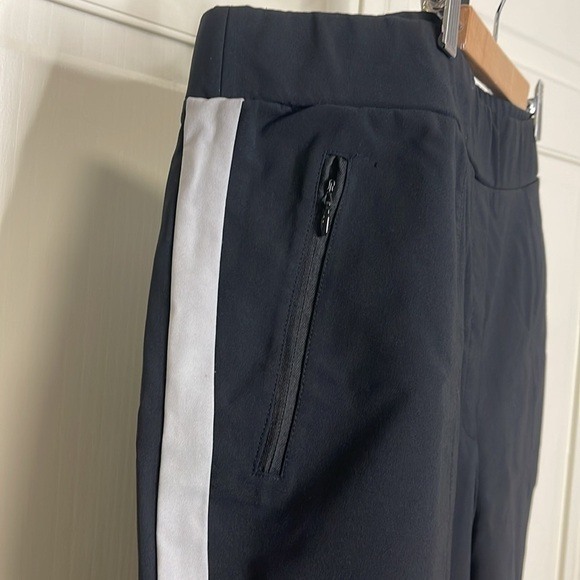 Lane Bryant Women’s LIVI Stretch Woven Ankle Pants Black Gray Size 20 - Picture 4 of 9